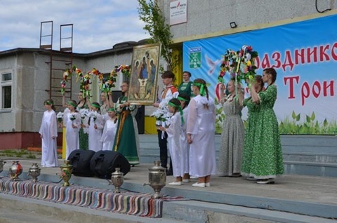 В Усть-Усе прошёл православный фестиваль "Святая Троица"